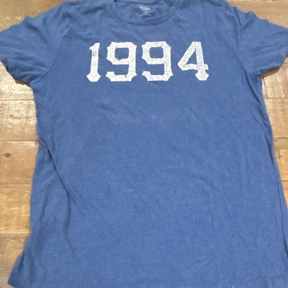 Old Navy Men's Blue 1994 Graphic Print T-Shirt Crew Neck Short Sleeve Size S